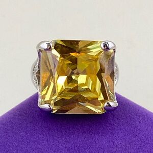 💛Silver Tone Bold Yellow Square Cut Statement Ring | Radiant Canary Crystal Ring